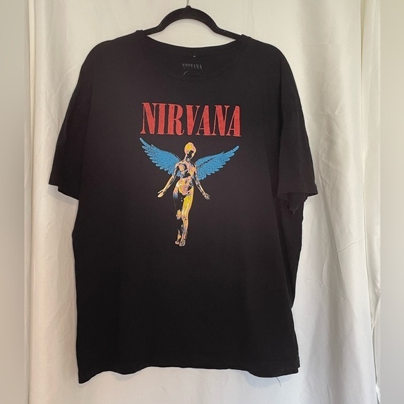 Other - Hot topic/ Nirvana men’s shirt​​​​​​​